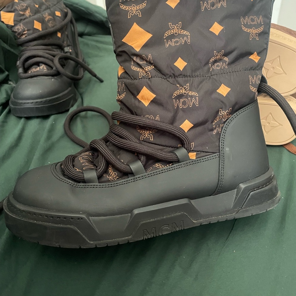 Mcm Black And Orange Patterned Boots - image 5